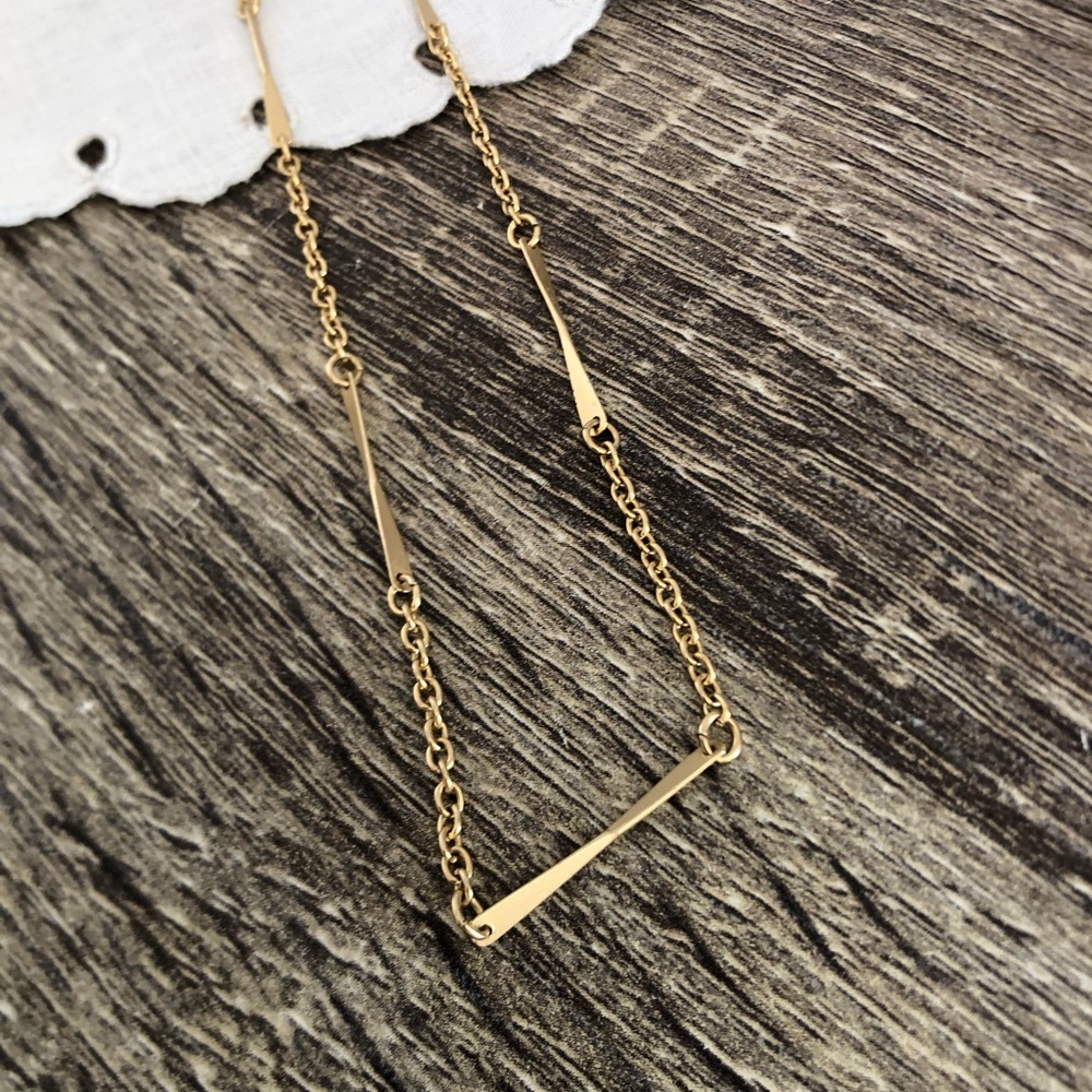 Vtg Twisted Metal and Chain Gold Tone Necklace - Picture 5 of 8